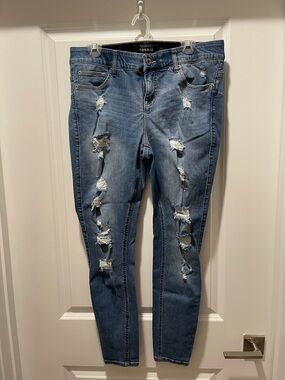 Torrid Premium Ripped Bombshell  Skinny Jeans